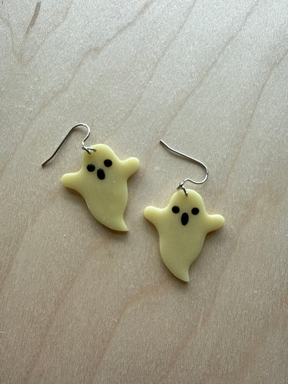 Ghost Dangles