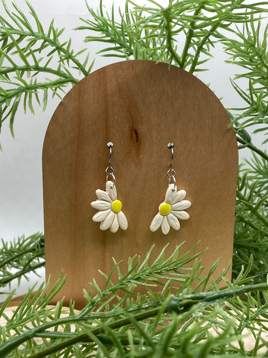 Daisy Dangle Earrings